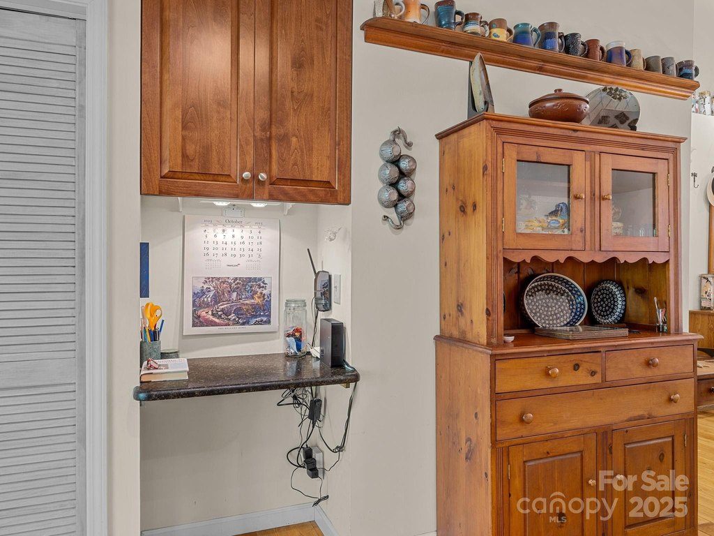 Landrum, South Carolina, 29356, United States, 2 Bedrooms Bedrooms, ,2.5 BathroomsBathrooms,Residential,Forsale,2004298