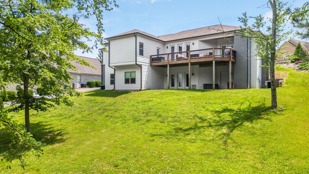 Harrison, Tennessee, 37341, United States, 4 Bedrooms Bedrooms, ,2.5 BathroomsBathrooms,Residential,Forsale,1922197