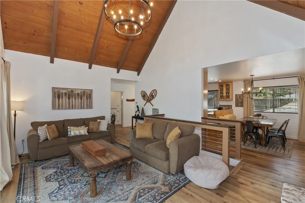 Lake Arrowhead, California, 92352, United States, 4 Bedrooms Bedrooms, ,2 BathroomsBathrooms,Residential,Forsale,2004074