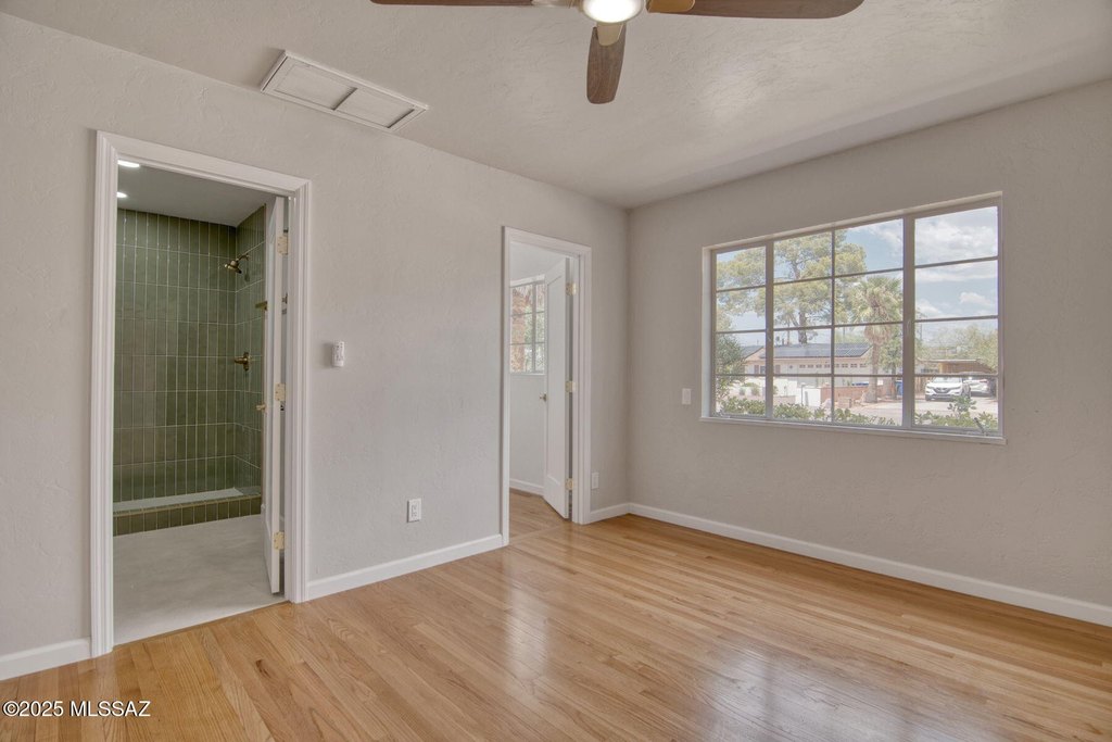 Tucson, Arizona, 85711, United States, 4 Bedrooms Bedrooms, ,2 BathroomsBathrooms,Residential,Forsale,1990103