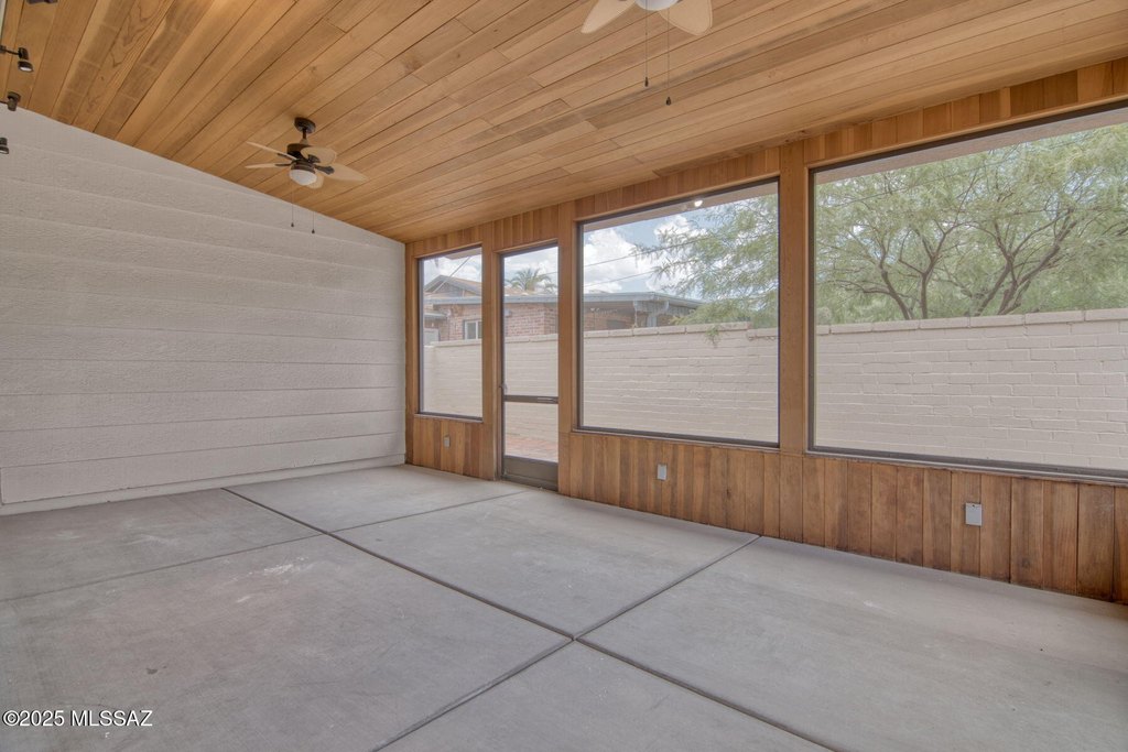 Tucson, Arizona, 85711, United States, 4 Bedrooms Bedrooms, ,2 BathroomsBathrooms,Residential,Forsale,1990103