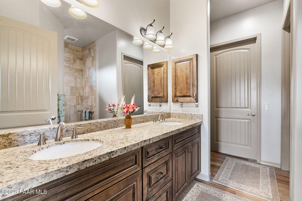 Prescott Valley, Arizona, 86315, United States, 3 Bedrooms Bedrooms, ,2 BathroomsBathrooms,Residential,Forsale,1929278