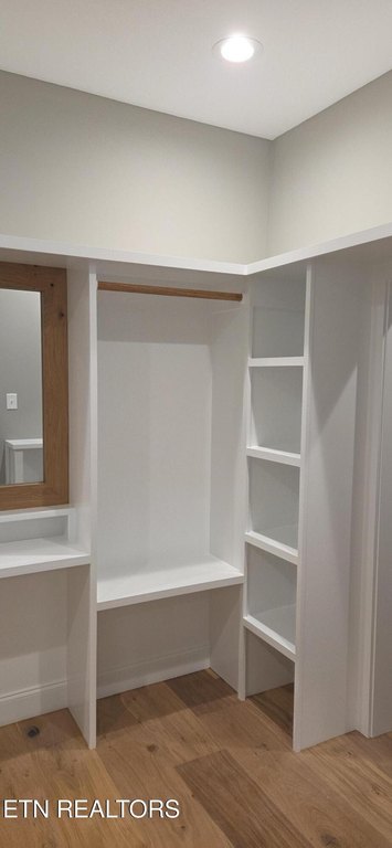 Madisonville, Tennessee, 37354, United States, 3 Bedrooms Bedrooms, ,2 BathroomsBathrooms,Residential,Forsale,1973608