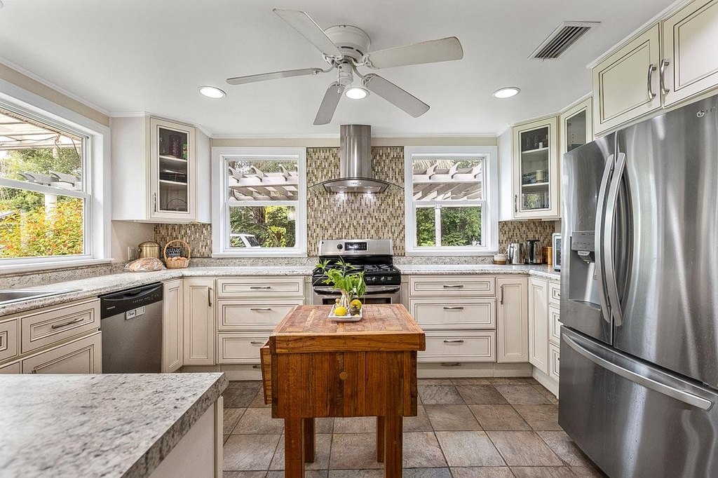 Monticello, Florida, 32344, United States, 3 Bedrooms Bedrooms, ,3 BathroomsBathrooms,Residential,Forsale,1995098