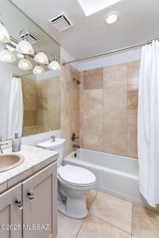 Tucson, Arizona, 85718, United States, 4 Bedrooms Bedrooms, ,3 BathroomsBathrooms,Residential,Forsale,1990373