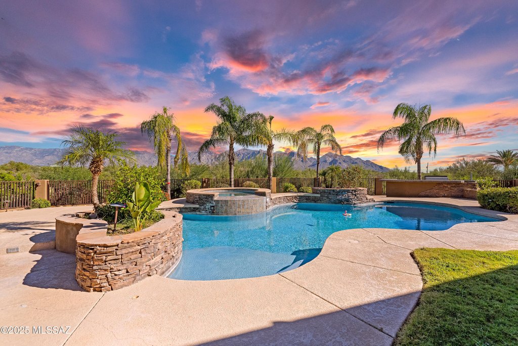 Tucson, Arizona, 85755, United States, 4 Bedrooms Bedrooms, ,5.5 BathroomsBathrooms,Residential,Forsale,1990104