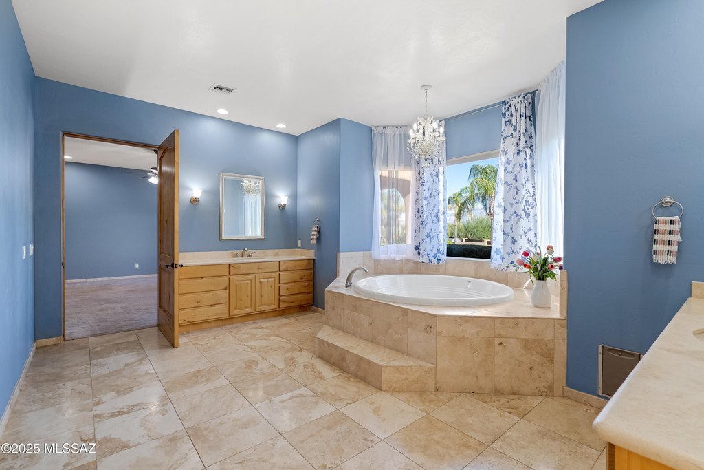 Tucson, Arizona, 85755, United States, 4 Bedrooms Bedrooms, ,5.5 BathroomsBathrooms,Residential,Forsale,1990104