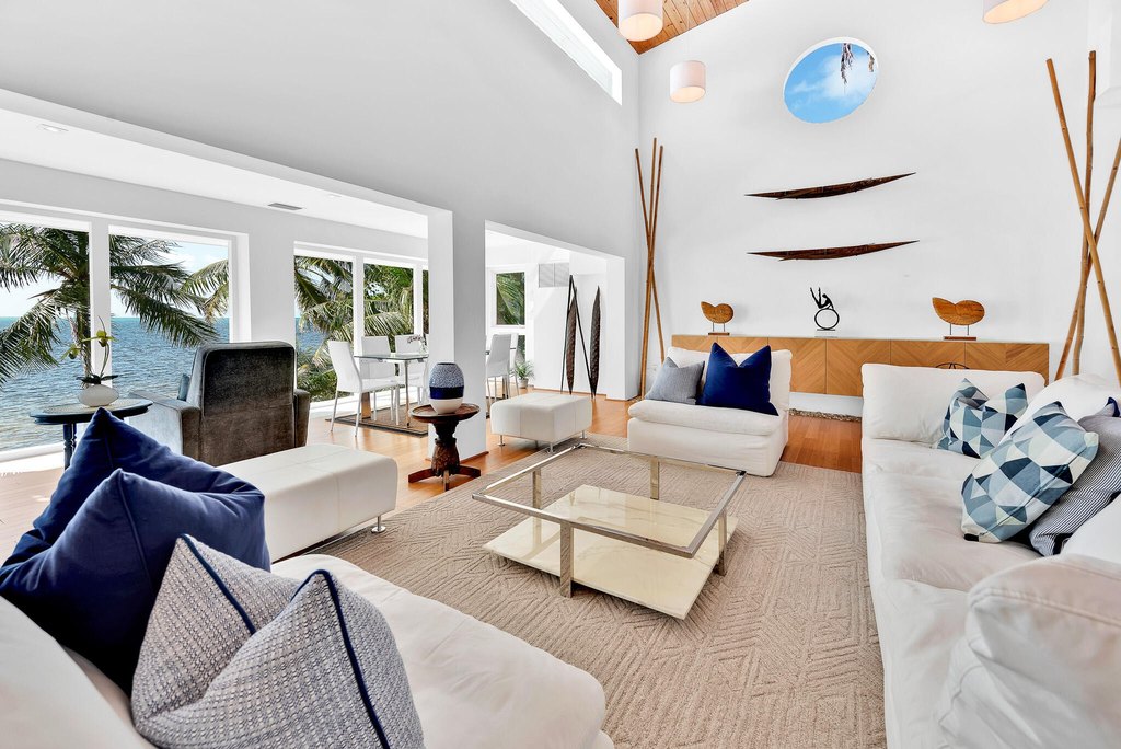 Key Largo, Florida, 33037, United States, 3 Bedrooms Bedrooms, ,3 BathroomsBathrooms,Residential,Forsale,2011106