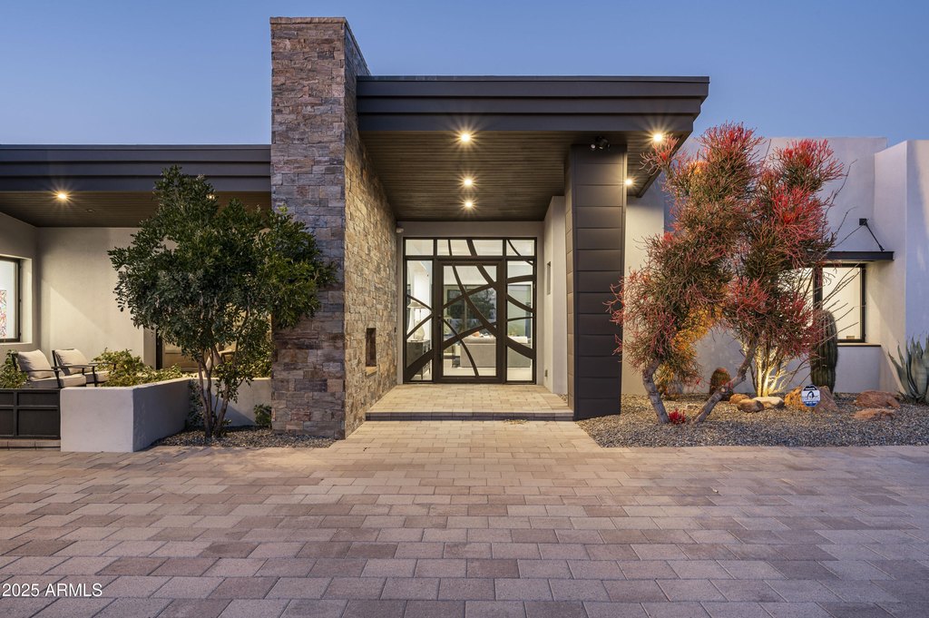 Scottsdale, Arizona, 85255, United States, 6 Bedrooms Bedrooms, ,6 BathroomsBathrooms,Residential,Forsale,2000266