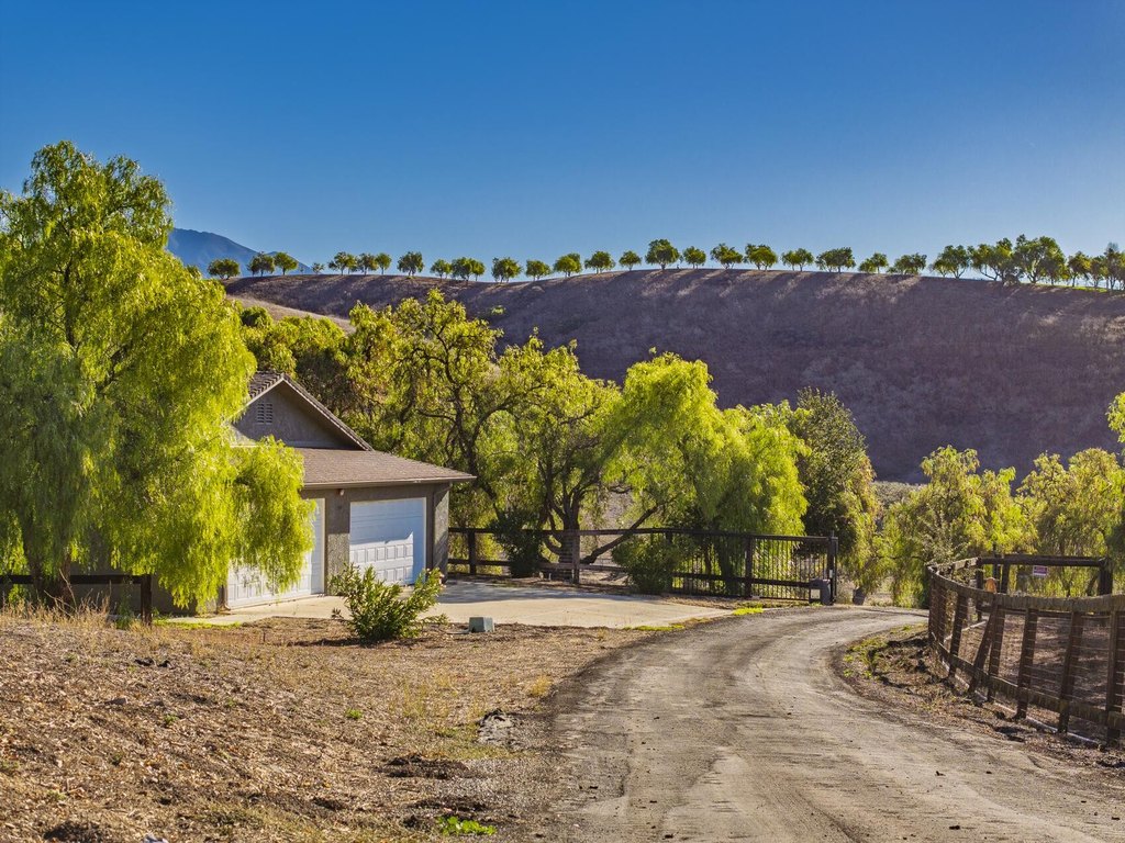 SANTA YNEZ, California, 93460, United States, 4 Bedrooms Bedrooms, ,6 BathroomsBathrooms,Residential,Forsale,2004323