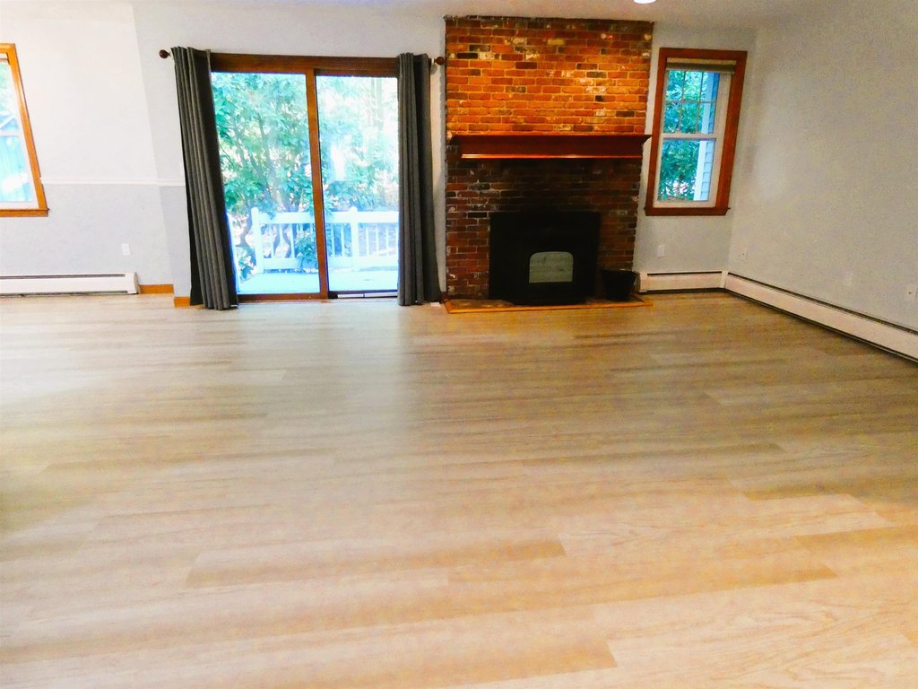 Laconia, New Hampshire, 03246, United States, 3 Bedrooms Bedrooms, ,2.5 BathroomsBathrooms,Residential,Forsale,1968469