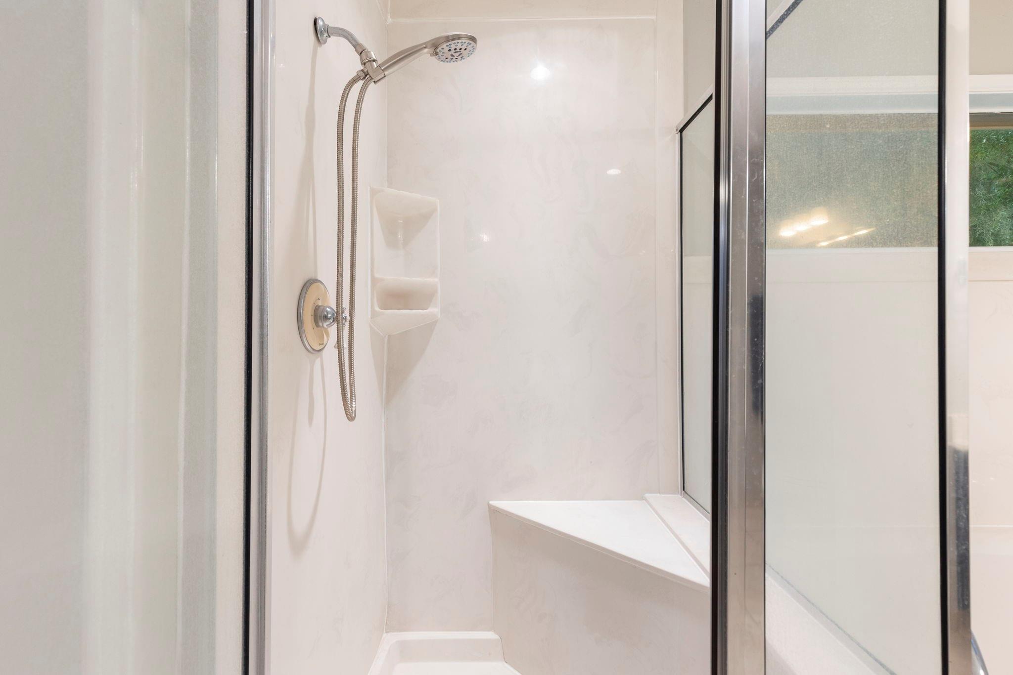 Huntsville, Texas, 77320, United States, 3 Bedrooms Bedrooms, ,3 BathroomsBathrooms,Residential,Forsale,1973441