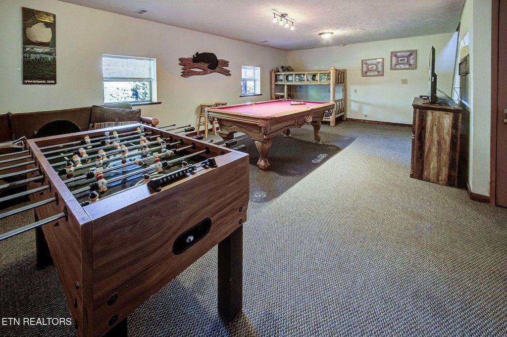 Sevierville, Tennessee, 37862, United States, 2 Bedrooms Bedrooms, ,3 BathroomsBathrooms,Residential,Forsale,1973610