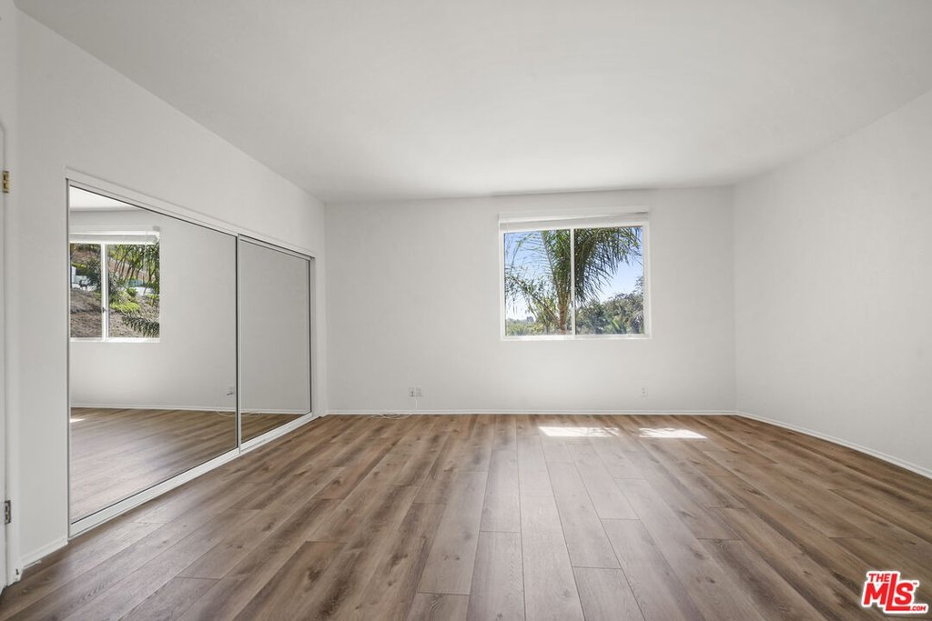 Malibu, California, 90265, United States, 4 Bedrooms Bedrooms, ,5 BathroomsBathrooms,Residential,Forsale,2001439