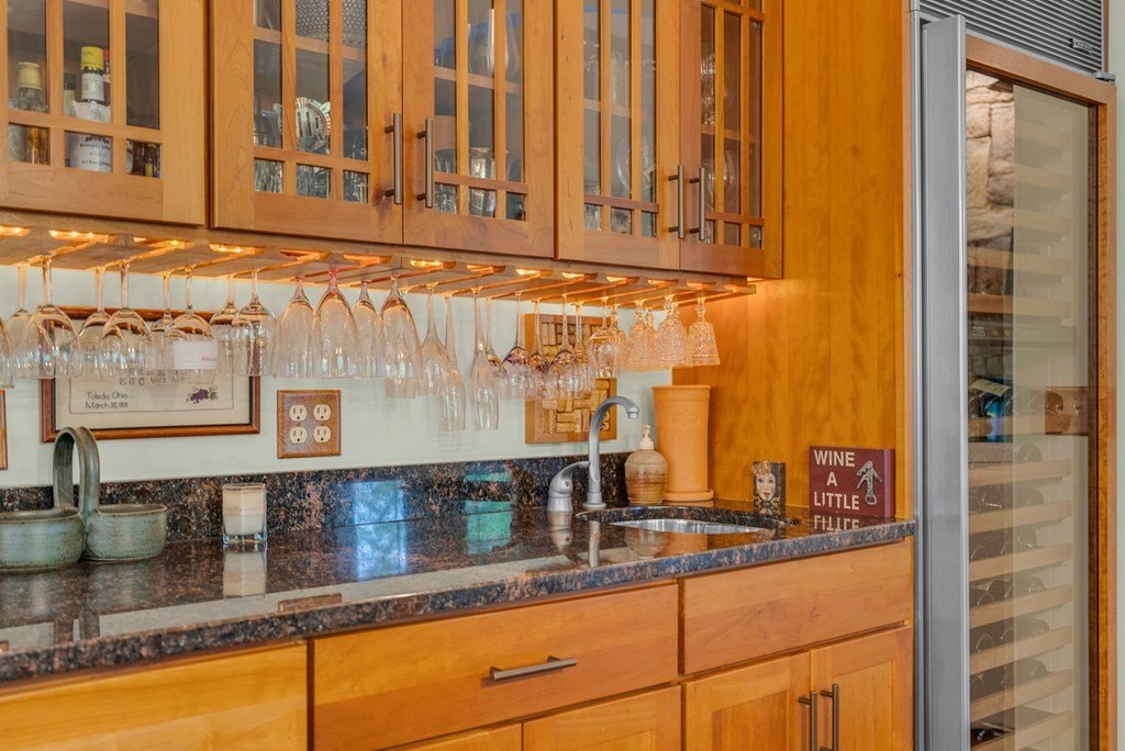 SPARTA, Tennessee, 38583, United States, 3 Bedrooms Bedrooms, ,3.5 BathroomsBathrooms,Residential,Forsale,1929832