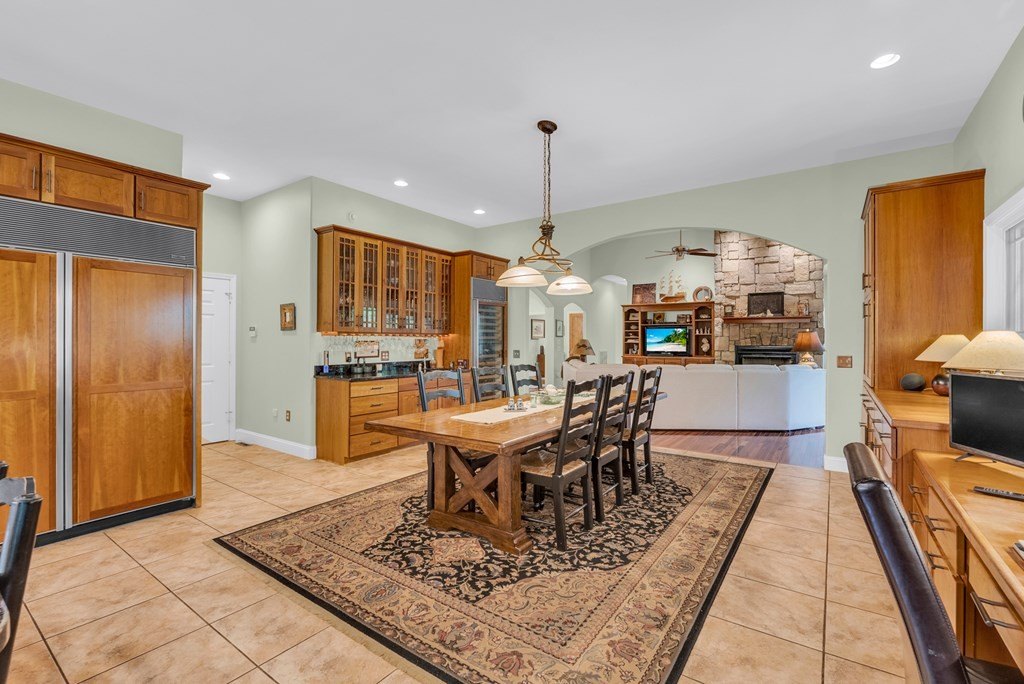 SPARTA, Tennessee, 38583, United States, 3 Bedrooms Bedrooms, ,3.5 BathroomsBathrooms,Residential,Forsale,1929832