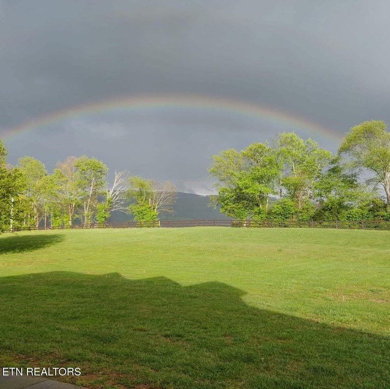 Pikeville, Tennessee, 37367, United States, 4 Bedrooms Bedrooms, ,3.5 BathroomsBathrooms,Residential,Forsale,1886011