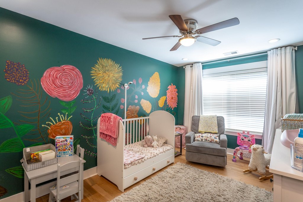 Chattanooga, Tennessee, 37405, United States, 4 Bedrooms Bedrooms, ,3.5 BathroomsBathrooms,Residential,Forsale,1995329