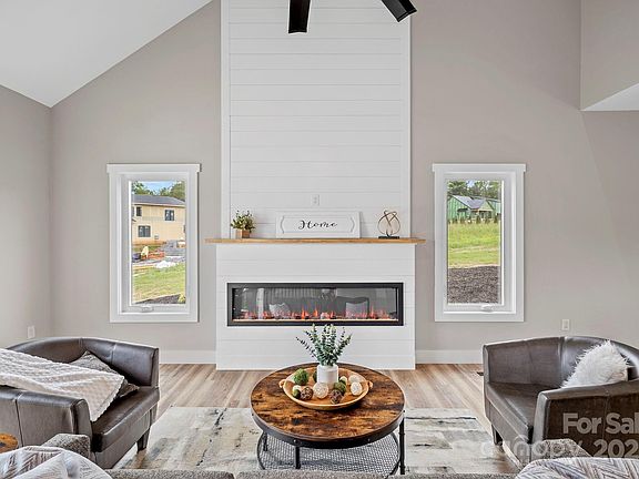 Asheville, North Carolina, 28806, United States, 3 Bedrooms Bedrooms, ,2 BathroomsBathrooms,Residential,Forsale,1986000