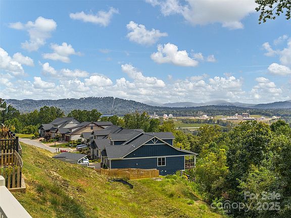 Arden, North Carolina, 28704, United States, 3 Bedrooms Bedrooms, ,3 BathroomsBathrooms,Residential,Forsale,1986019