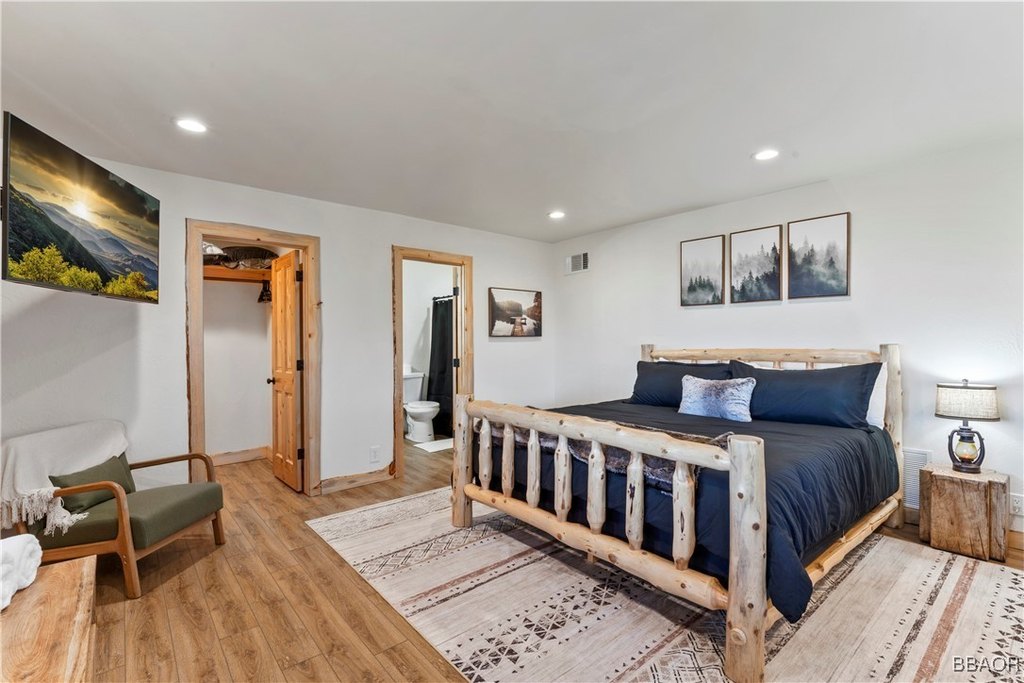 Lake Arrowhead, California, 92352, United States, 4 Bedrooms Bedrooms, ,3 BathroomsBathrooms,Residential,Forsale,1934022