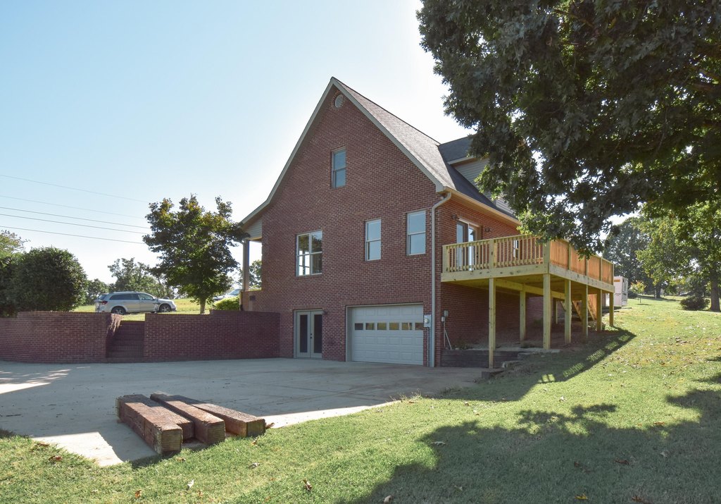 Rutledge, Tennessee, 37861, United States, 3 Bedrooms Bedrooms, ,2.5 BathroomsBathrooms,Residential,Forsale,1988740