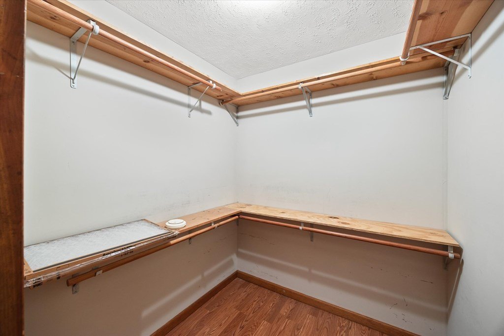 Byrdstown, Tennessee, 38549, United States, 4 Bedrooms Bedrooms, ,2.5 BathroomsBathrooms,Residential,Forsale,1929852