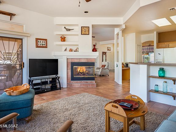 Oro Valley, Arizona, 85755, United States, 2 Bedrooms Bedrooms, ,3 BathroomsBathrooms,Residential,Forsale,1990094