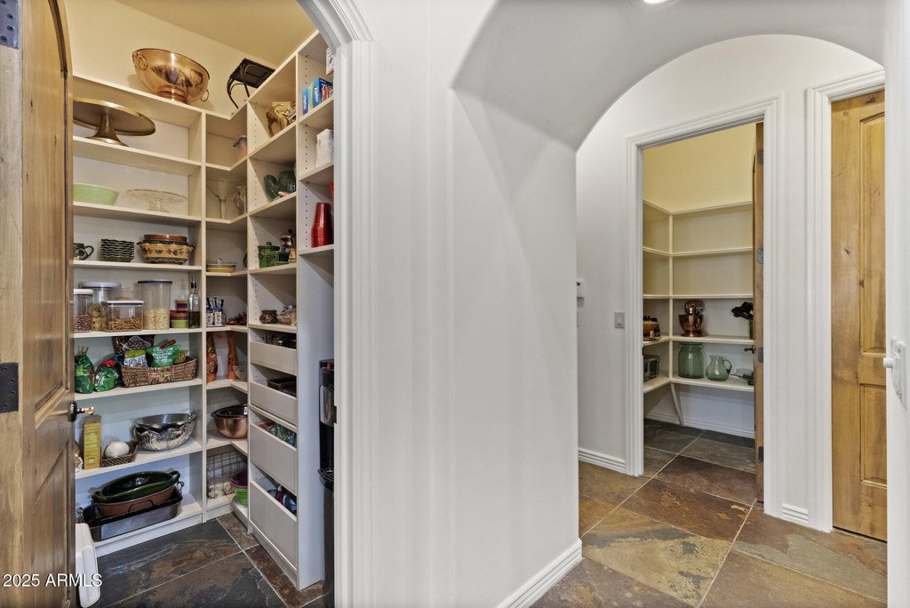 Scottsdale, Arizona, 85260, United States, 6 Bedrooms Bedrooms, ,6.5 BathroomsBathrooms,Residential,Forsale,2014277