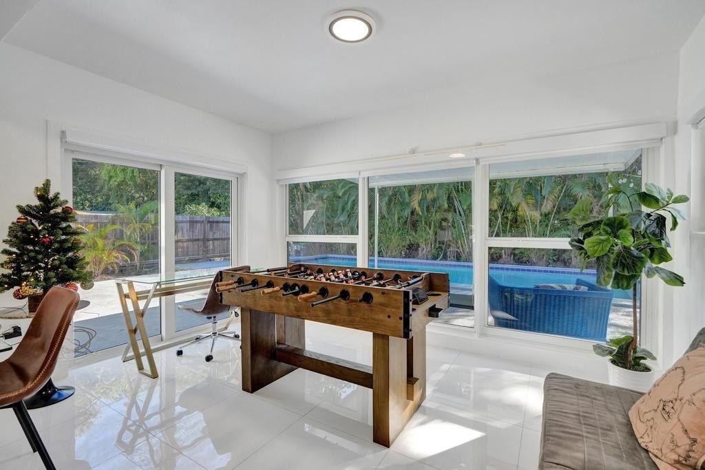 Miami, Florida, 33161, United States, 4 Bedrooms Bedrooms, ,3 BathroomsBathrooms,Residential,Forsale,1994092