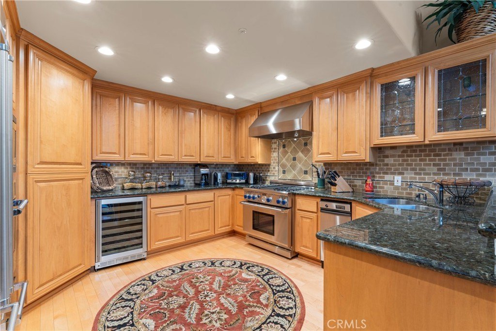 Lake Arrowhead, California, 92352, United States, 4 Bedrooms Bedrooms, ,2.5 BathroomsBathrooms,Residential,Forsale,1946613