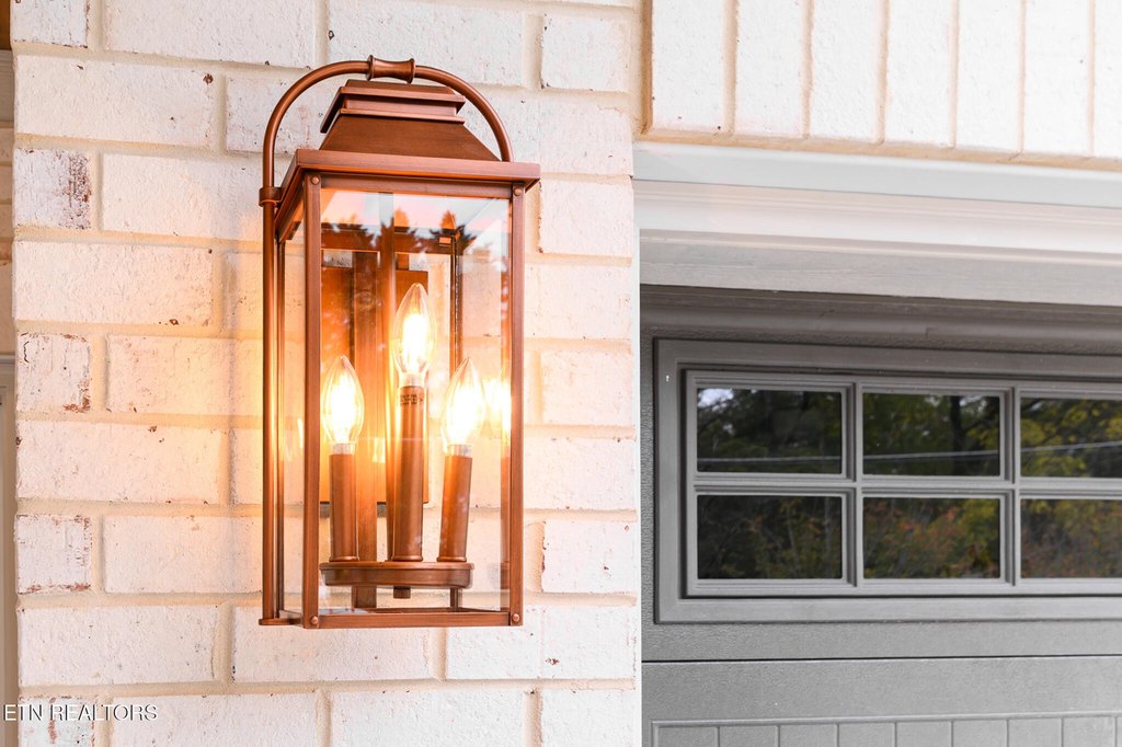 Clinton, Tennessee, 37716, United States, 3 Bedrooms Bedrooms, ,2 BathroomsBathrooms,Residential,Forsale,2012721