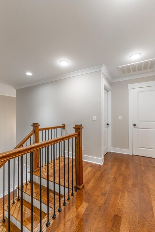 Harrison, Tennessee, 37341, United States, 3 Bedrooms Bedrooms, ,2.5 BathroomsBathrooms,Residential,Forsale,1995326