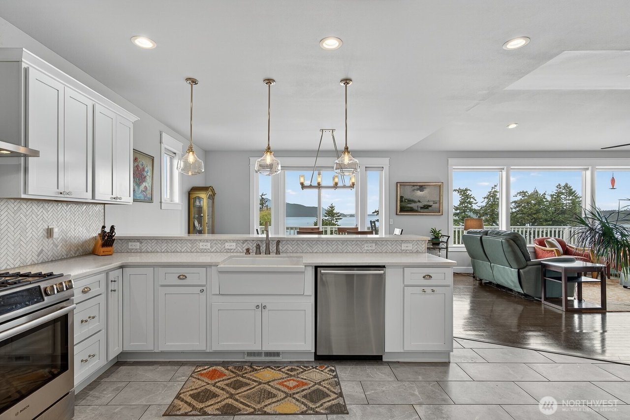 Anacortes, Washington, 98221, United States, 3 Bedrooms Bedrooms, ,2 BathroomsBathrooms,Residential,Forsale,1990713