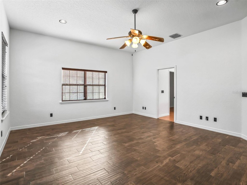 REDDICK, Florida, 32686, United States, 3 Bedrooms Bedrooms, ,2 BathroomsBathrooms,Residential,Forsale,1994137