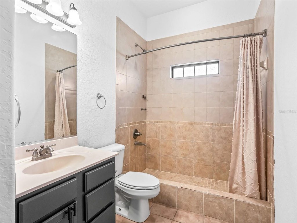 REDDICK, Florida, 32686, United States, 3 Bedrooms Bedrooms, ,2 BathroomsBathrooms,Residential,Forsale,1994137