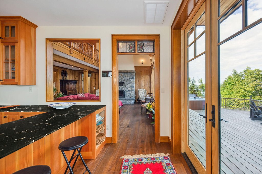 Essex, New York, 12936, United States, 6 Bedrooms Bedrooms, ,4.5 BathroomsBathrooms,Residential,Forsale,1999412