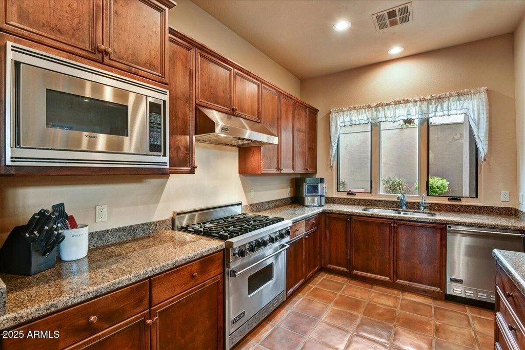 Gold Canyon, Arizona, 85118, United States, 4 Bedrooms Bedrooms, ,5 BathroomsBathrooms,Residential,Forsale,1934070