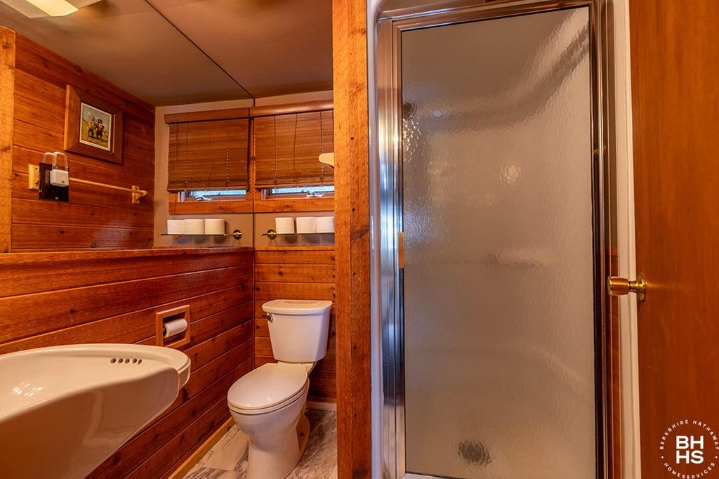 Saranac Lake, New York, 12983, United States, ,Residential,Forsale,2004856