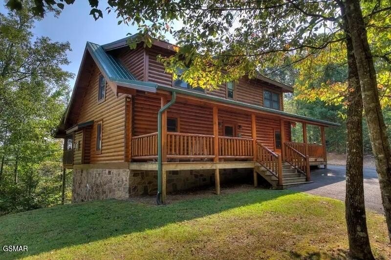 Sevierville, Tennessee, 37862, United States, 3 Bedrooms Bedrooms, ,2 BathroomsBathrooms,Residential,Forsale,1999446