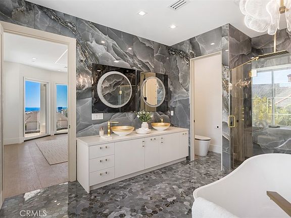 Newport Beach, California, 92660, United States, 5 Bedrooms Bedrooms, ,6 BathroomsBathrooms,Residential,Forsale,2009187