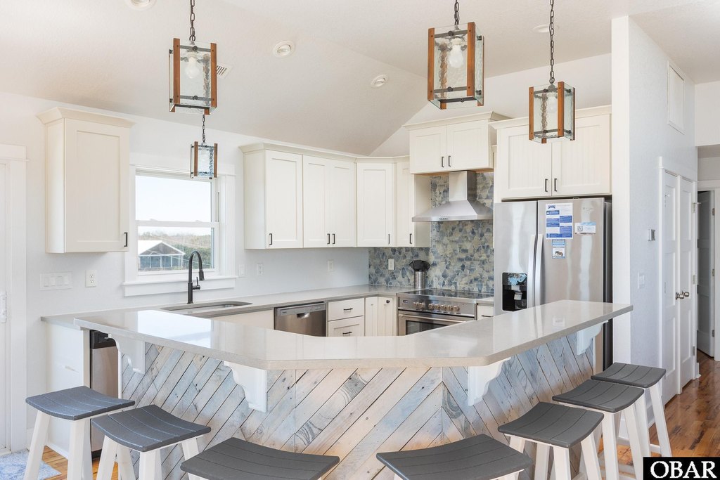 Corolla, North Carolina, 27927, United States, 9 Bedrooms Bedrooms, ,9.5 BathroomsBathrooms,Residential,Forsale,2004888