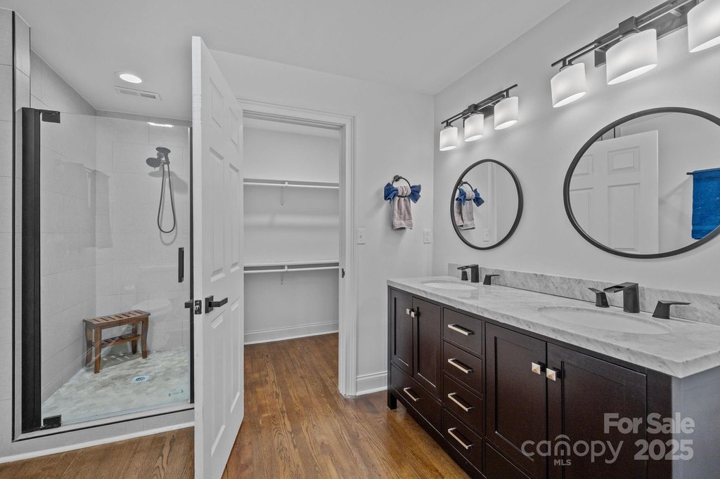 Charlotte, North Carolina, 28205, United States, 2 Bedrooms Bedrooms, ,2 BathroomsBathrooms,Residential,Forsale,2004560