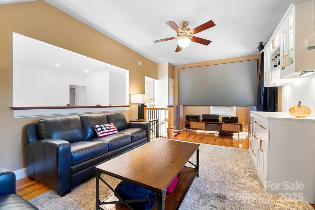 York, South Carolina, 29745, United States, 5 Bedrooms Bedrooms, ,4.5 BathroomsBathrooms,Residential,Forsale,2004558