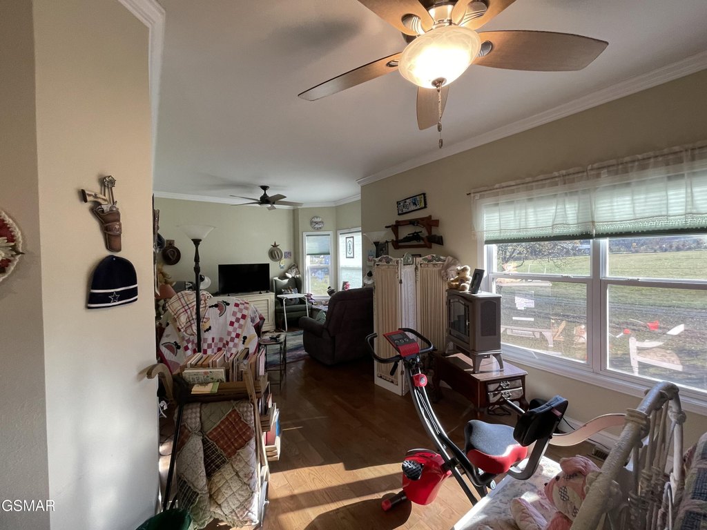 Dandridge, Tennessee, 37725, United States, 3 Bedrooms Bedrooms, ,2.5 BathroomsBathrooms,Residential,Forsale,1999447