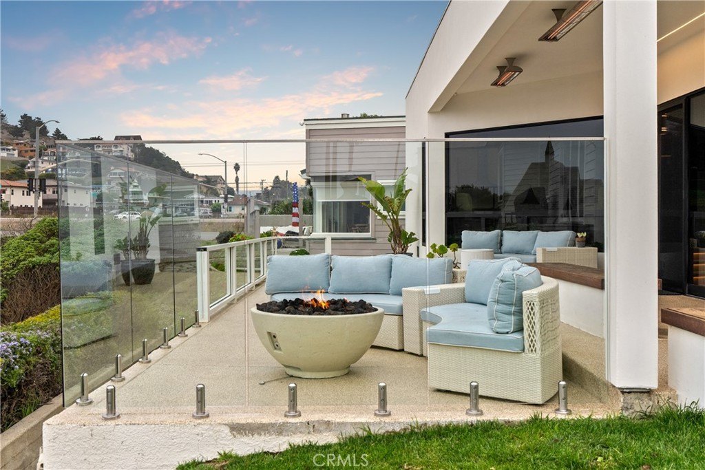 Cayucos, California, 93430, United States, 3 Bedrooms Bedrooms, ,2 BathroomsBathrooms,Residential,Forsale,1997703