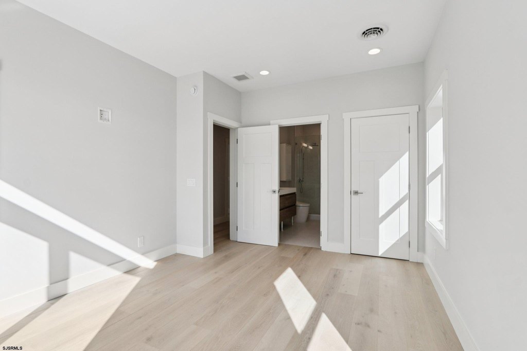 Atlantic City, New Jersey, 08401, United States, 3 Bedrooms Bedrooms, ,2.5 BathroomsBathrooms,Residential,Forsale,1994152