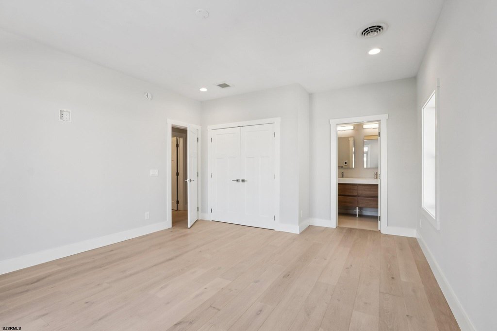 Atlantic City, New Jersey, 08401, United States, 3 Bedrooms Bedrooms, ,2.5 BathroomsBathrooms,Residential,Forsale,2004607