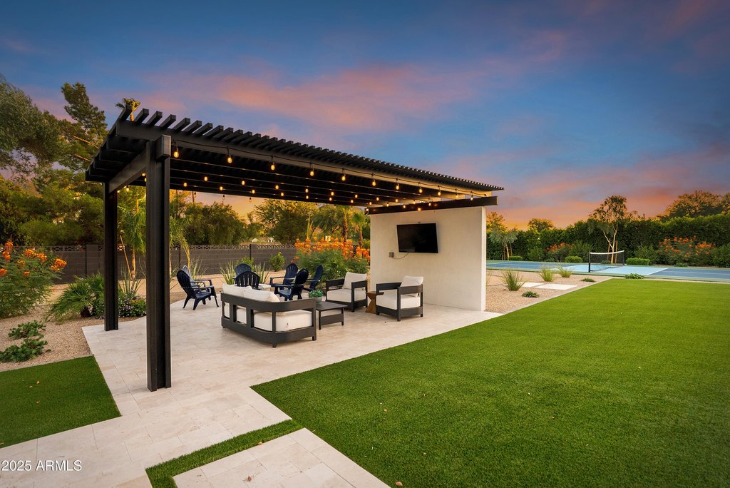 Scottsdale, Arizona, 85260, United States, 5 Bedrooms Bedrooms, ,5 BathroomsBathrooms,Residential,Forsale,2004083