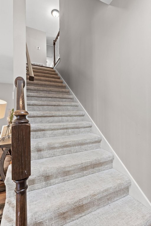 Signal Mountain, Tennessee, 37377, United States, 5 Bedrooms Bedrooms, ,3 BathroomsBathrooms,Residential,Forsale,2004663